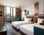 Immagine #12 delle camere di The Gantry London Curio Collection By Hilton